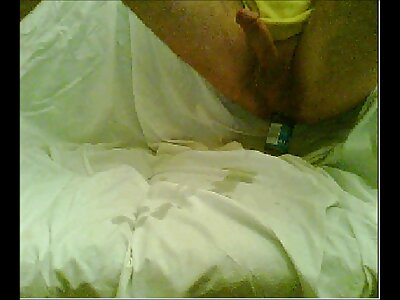 Tettona si masturba dalla figa e donne mature porche video gratis finisce alla grande.