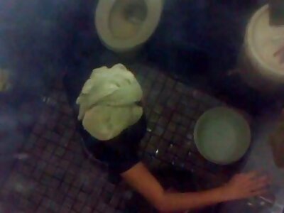 Viene dal cunnilingus che una lesbica video mature porche fa a una ragazza.