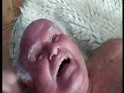 Quando una donna è salita su un taxi, non pensava nemmeno che ci sarebbe mature porche video stata una lesbica lì.