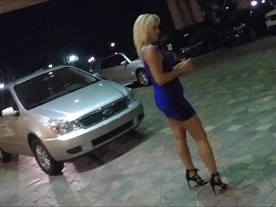 Brooklyn Chase e il suo bel culo eccitano il maschio a fare porche mature italiane sesso con lei.