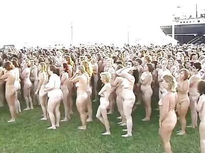 Video donne mature porche italiane compilation su come sborrare in bocca e sul seno di una milf matura.