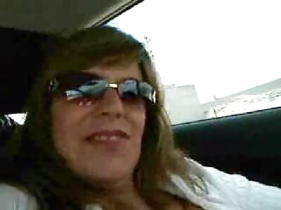 Guardò nel culo della tettona bionda e decise di provarlo nel culo. sessantenni porche
