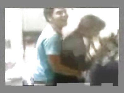 Carla geme per il sesso di gruppo ad occhi porche mature italiane chiusi con ragazzi.